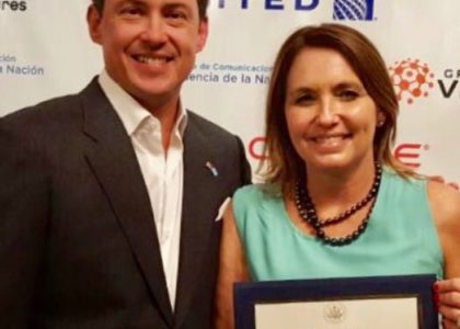 Carina Morillo premiada como emprendedora del año por la Embajada de Estados Unidos